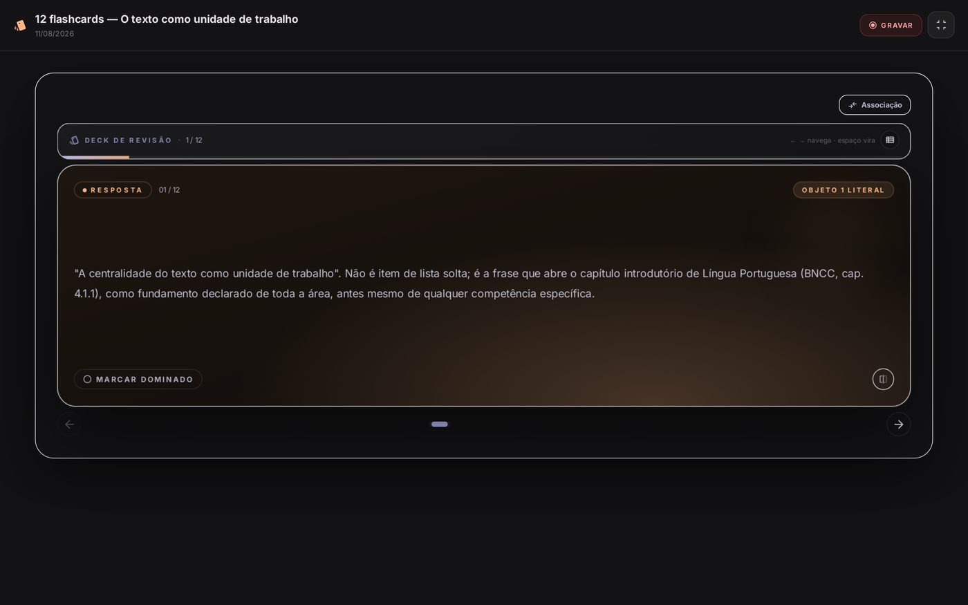 Flashcard de revisão rápida com pergunta, resposta e botão marcar dominado